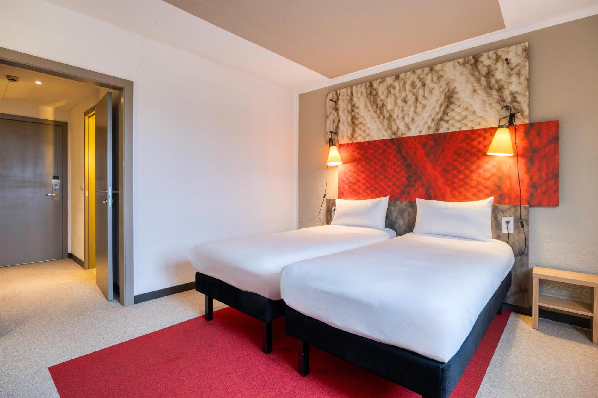 B&B Hotel Mons Gare Eksteriør billede